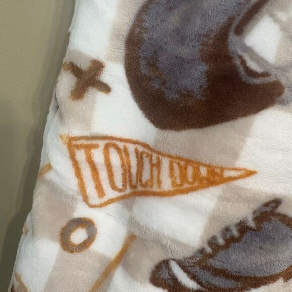 Football Blanket Checkered Goal Post Football Play Football NWT 50x70” - Picture 8 of 10